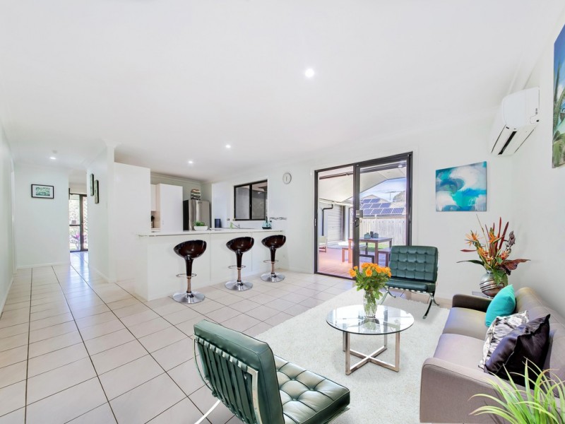 27 Adam Street, Cleveland QLD 4163