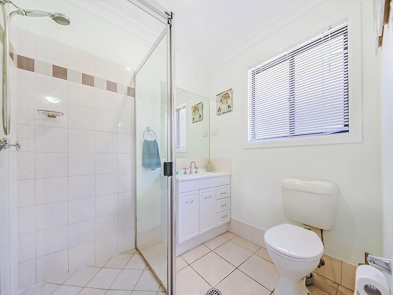 27 Adam Street, Cleveland QLD 4163