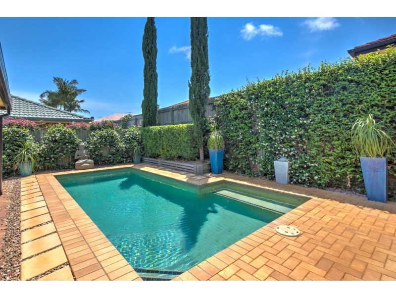 11 Baythorn Drive, Thornlands QLD 4164