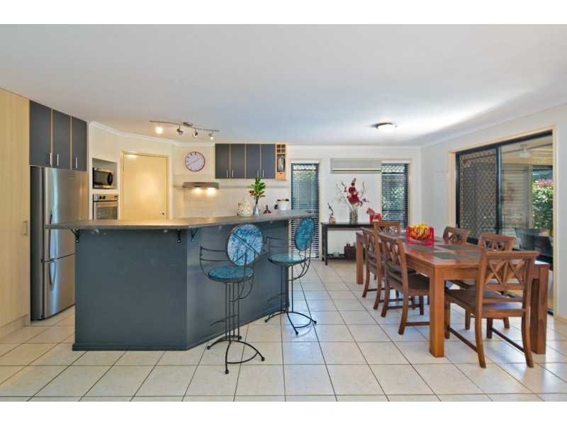 11 Baythorn Drive, Thornlands QLD 4164