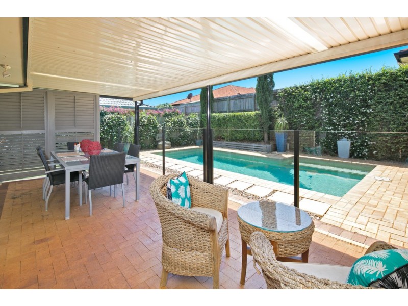 11 Baythorn Drive, Thornlands QLD 4164