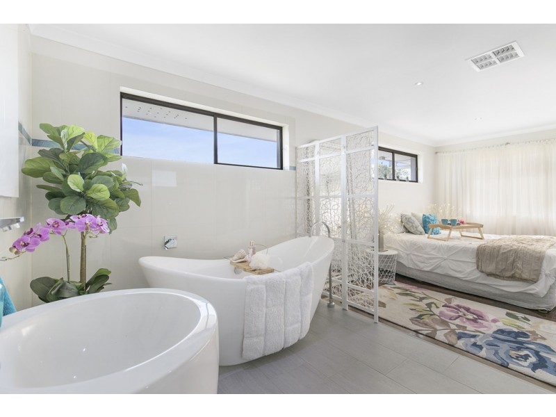 46 Hampshire Crescent, Alexandra Hills QLD 4161