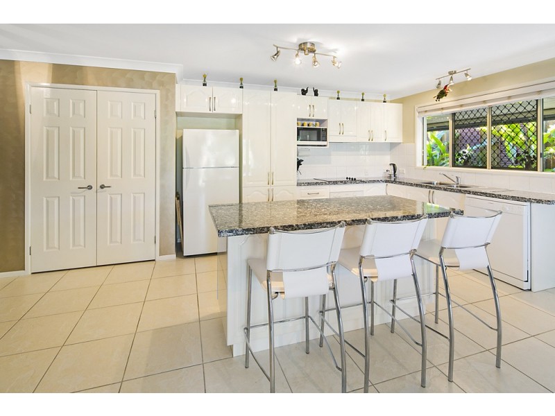 34 Ebony Crescent, Redland Bay QLD 4165