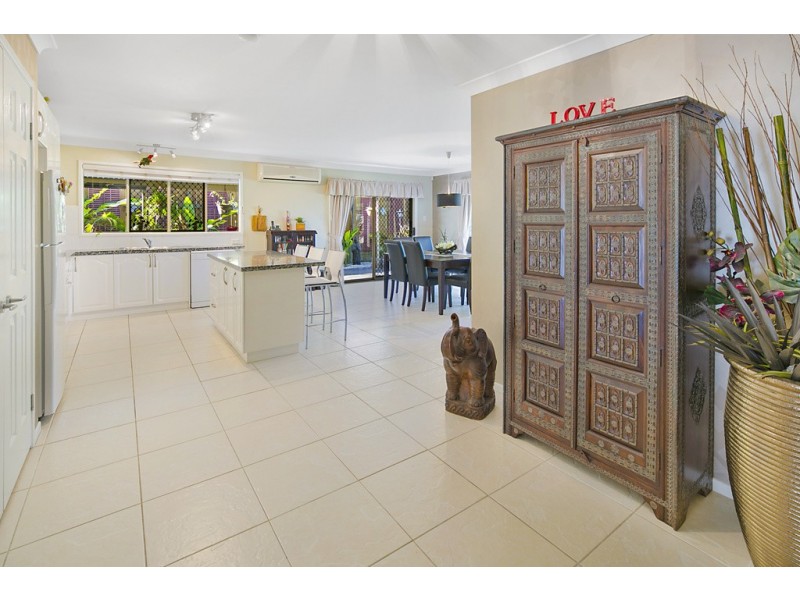 34 Ebony Crescent, Redland Bay QLD 4165