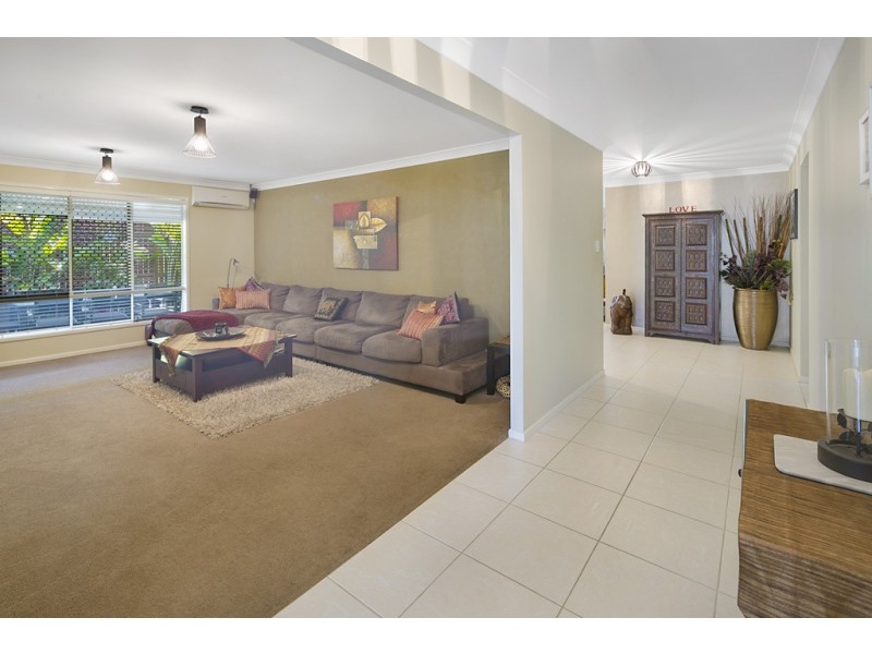 34 Ebony Crescent, Redland Bay QLD 4165