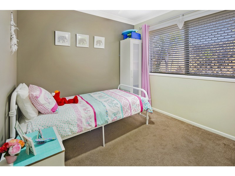 34 Ebony Crescent, Redland Bay QLD 4165