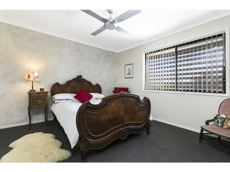 32 Kimbolton Drive, Redland Bay QLD 4165