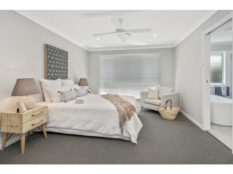 230 Wellington Street, Ormiston QLD 4160