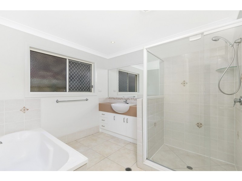 18 Cross Lane, Cleveland QLD 4163