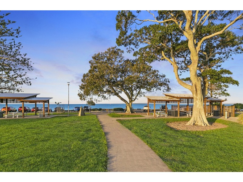 18 Cross Lane, Cleveland QLD 4163