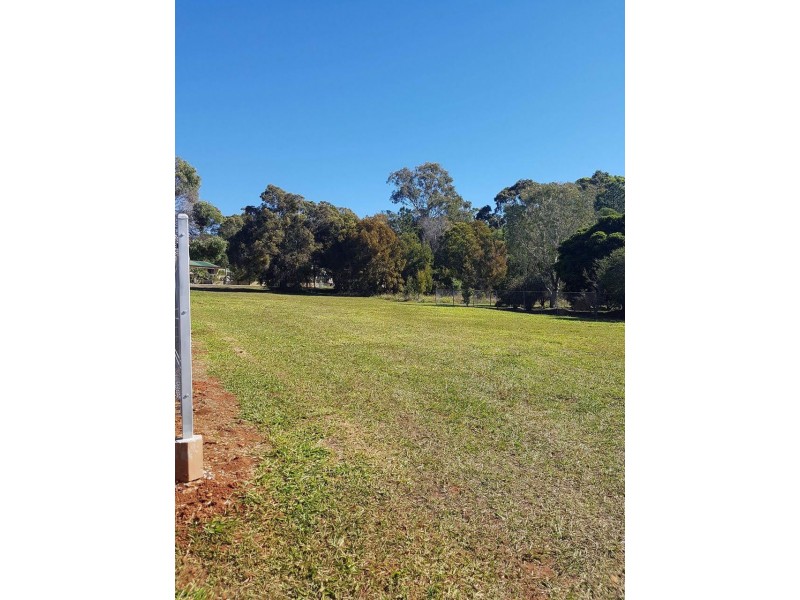 12 Granadilla Street, Macleay Island QLD 4184