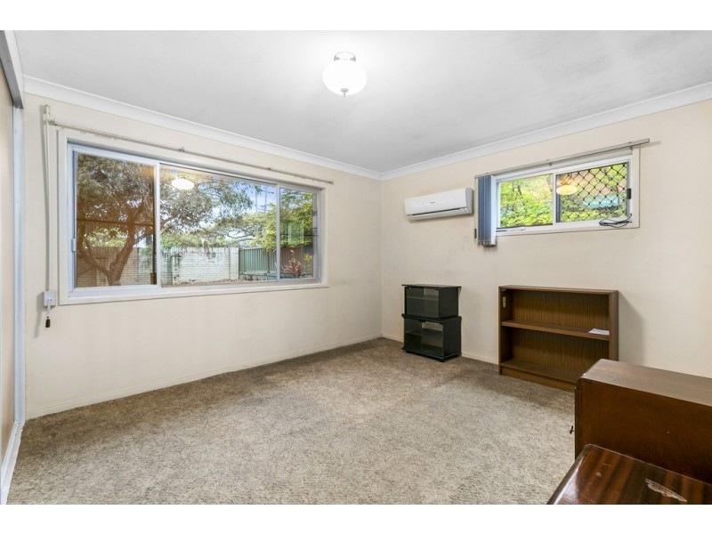 245 Bloomfield Street, Cleveland QLD 4163