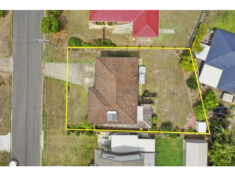 14 Lark Street, Birkdale QLD 4159