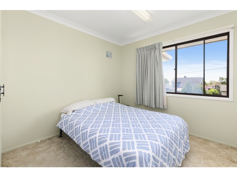 14 Lark Street, Birkdale QLD 4159