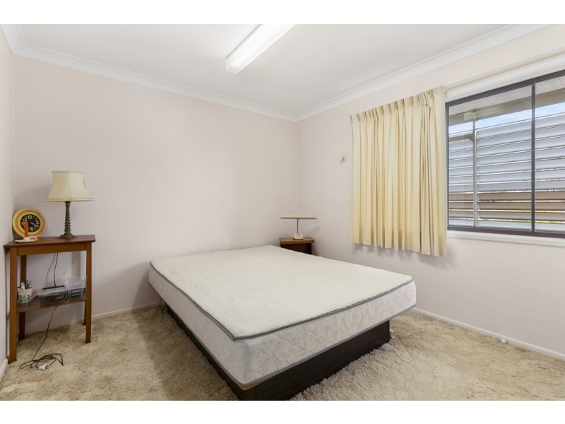 14 Lark Street, Birkdale QLD 4159