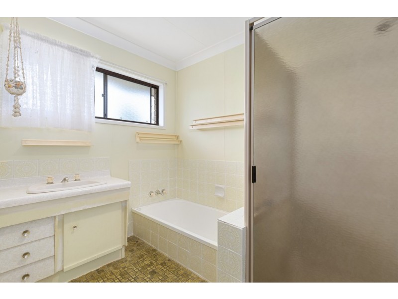 14 Lark Street, Birkdale QLD 4159