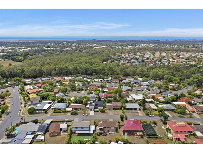 14 Lark Street, Birkdale QLD 4159