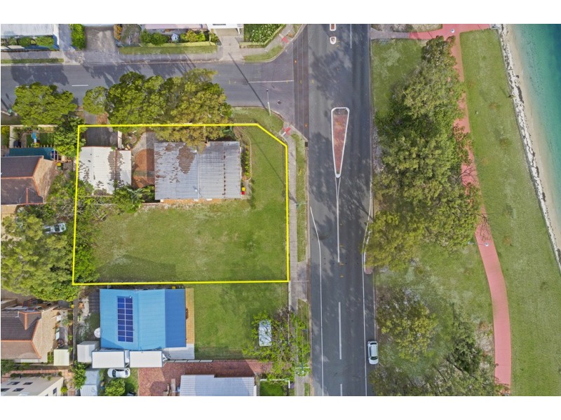 233 Welsby Parade, Bongaree QLD 4507