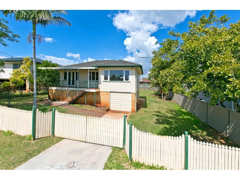 83 Marlborough Road, Wellington Point QLD 4160