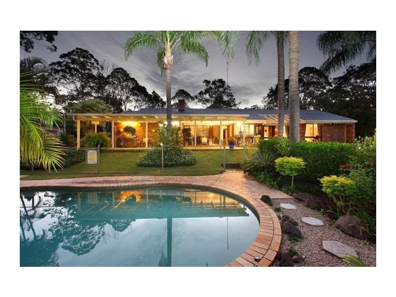 4 Parkwood Drive, Capalaba QLD 4157