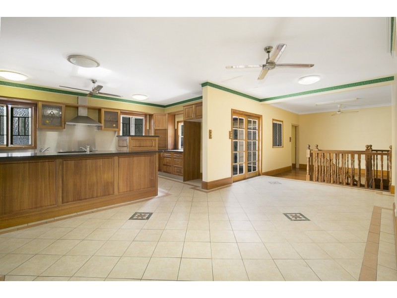 980 New Cleveland Road, Gumdale QLD 4154