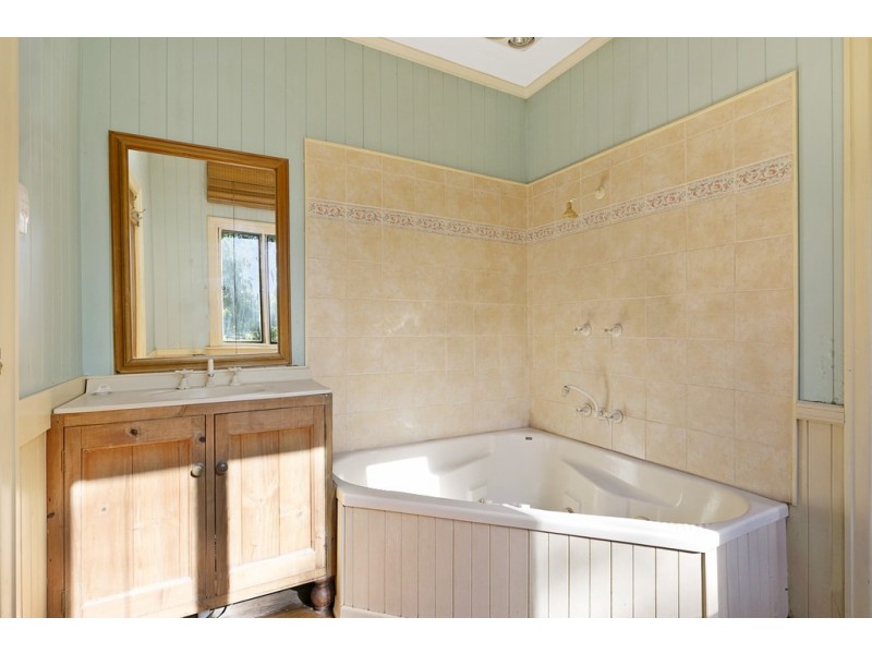 980 New Cleveland Road, Gumdale QLD 4154