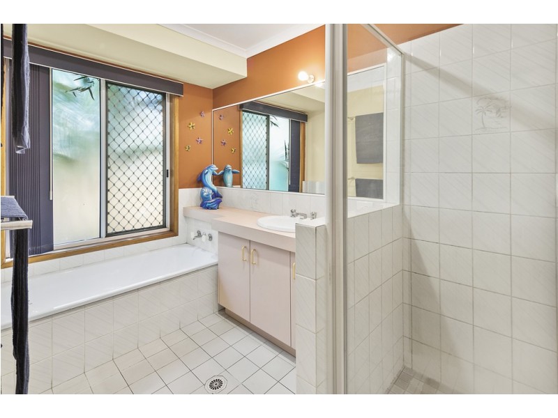 339 Redland Bay Road, Capalaba QLD 4157