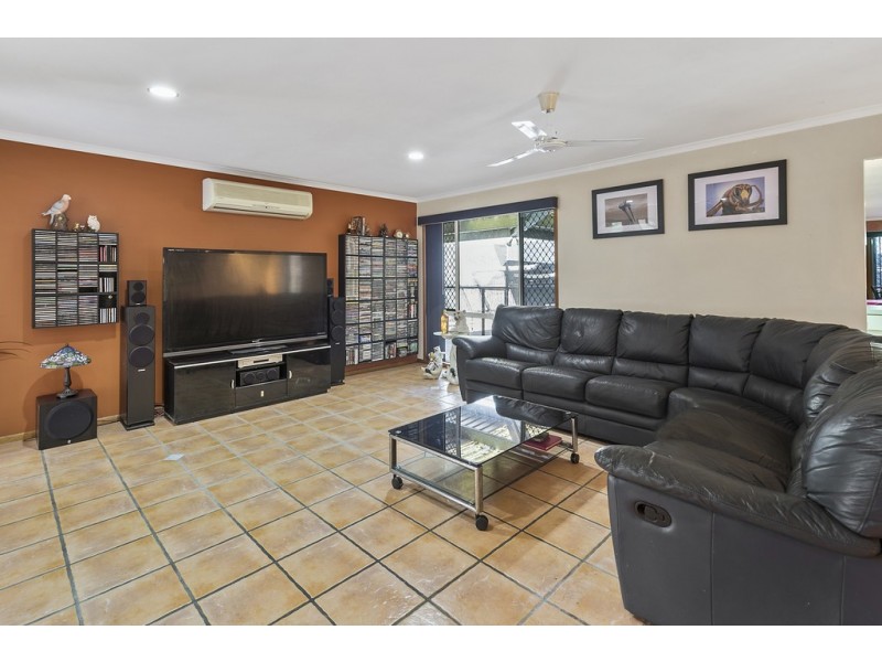 339 Redland Bay Road, Capalaba QLD 4157