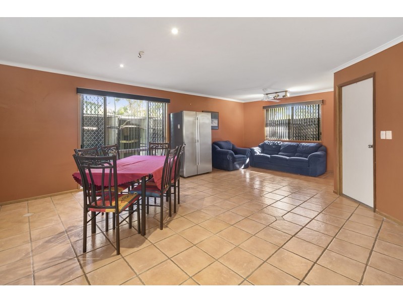 339 Redland Bay Road, Capalaba QLD 4157