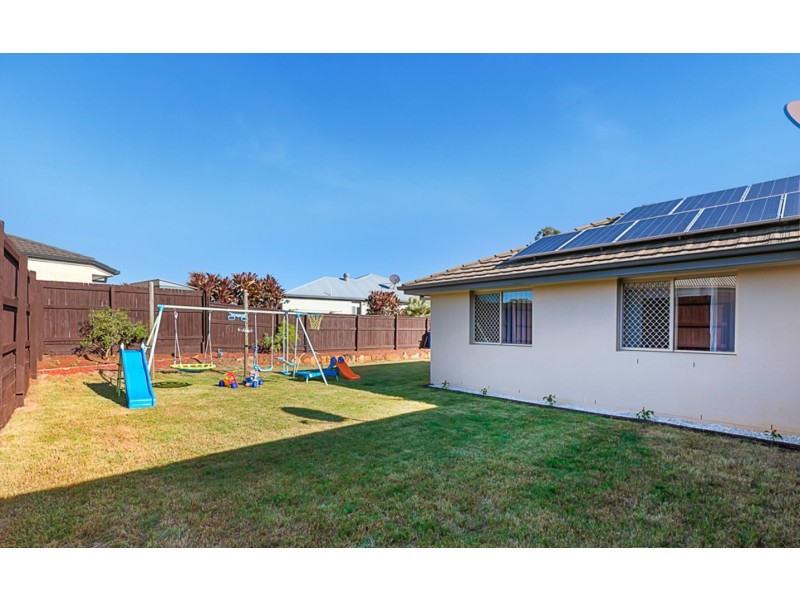 62 Sunningdale Drive, Redland Bay QLD 4165