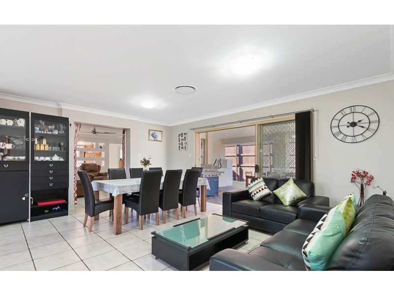 62 Sunningdale Drive, Redland Bay QLD 4165