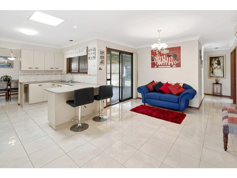 21 Vera Street, Redland Bay QLD 4165