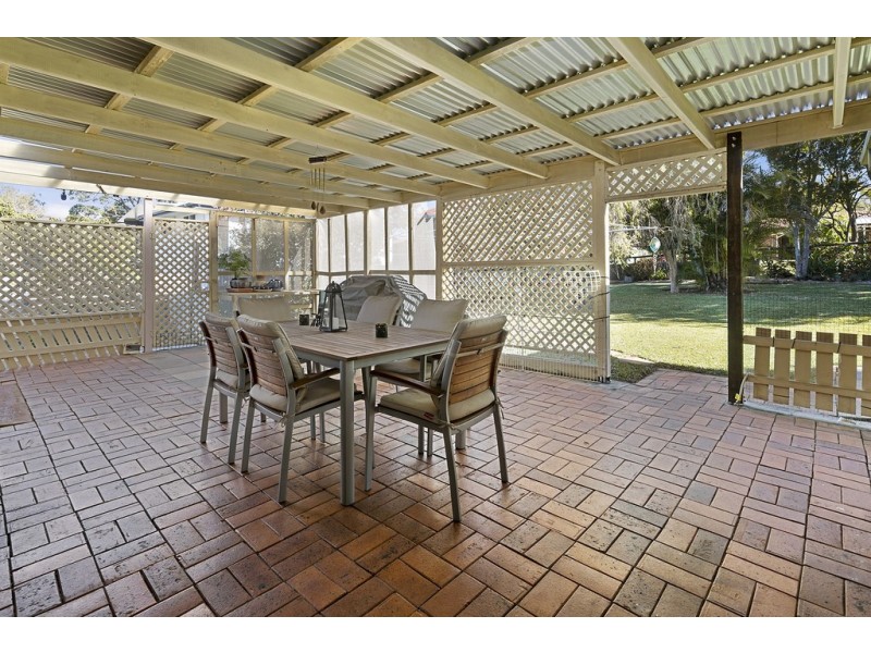 21 Vera Street, Redland Bay QLD 4165