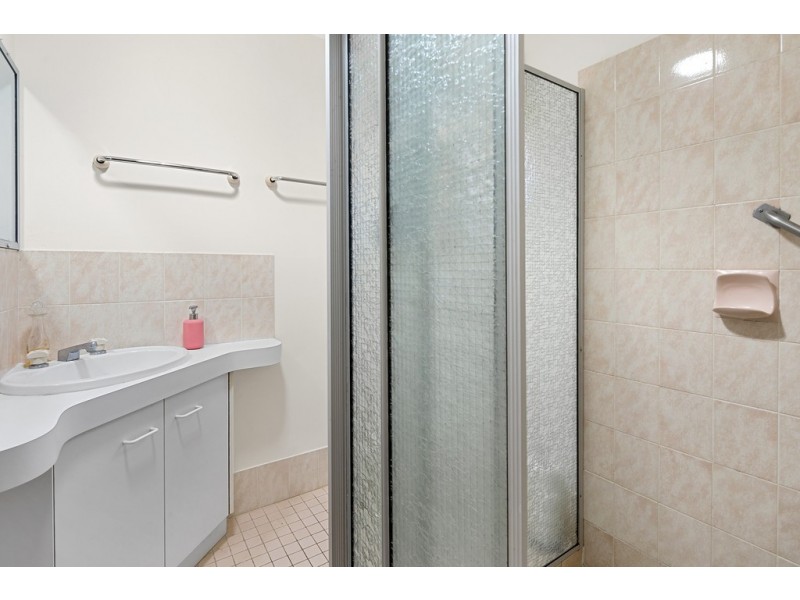 21 Vera Street, Redland Bay QLD 4165