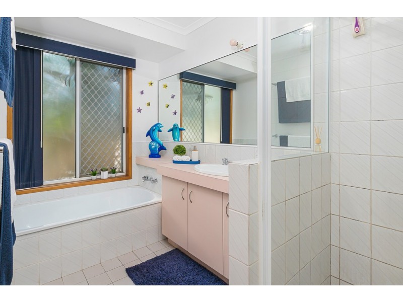 339 Redland Bay Road, Capalaba QLD 4157