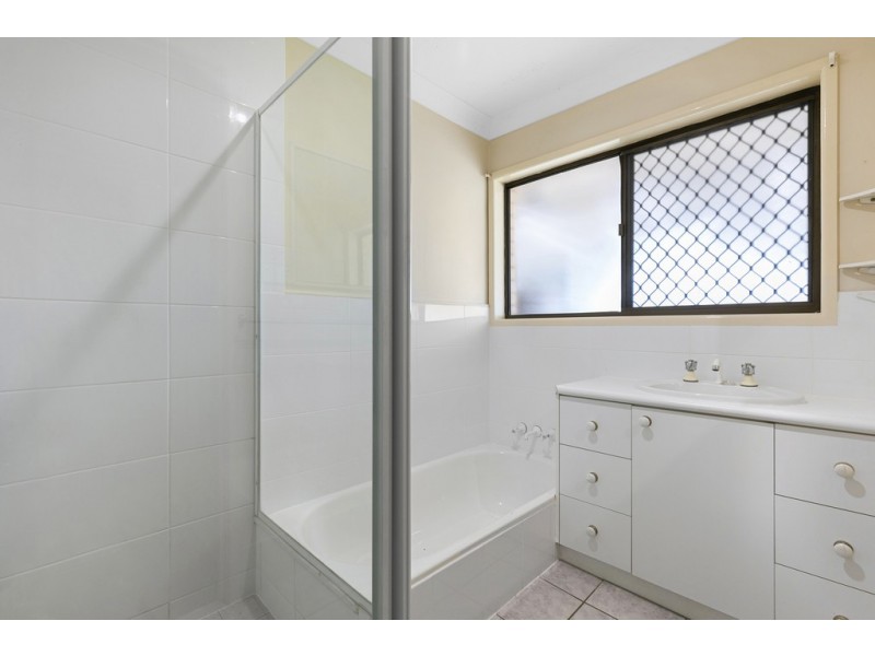 22 Werong Crescent, Cleveland QLD 4163