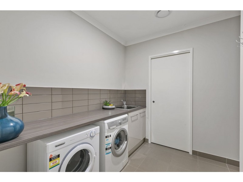 49 Unwin Road, Redland Bay QLD 4165