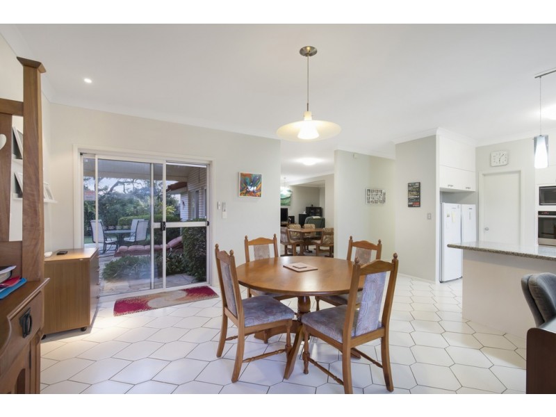 1 Waverley Court, Ormiston QLD 4160