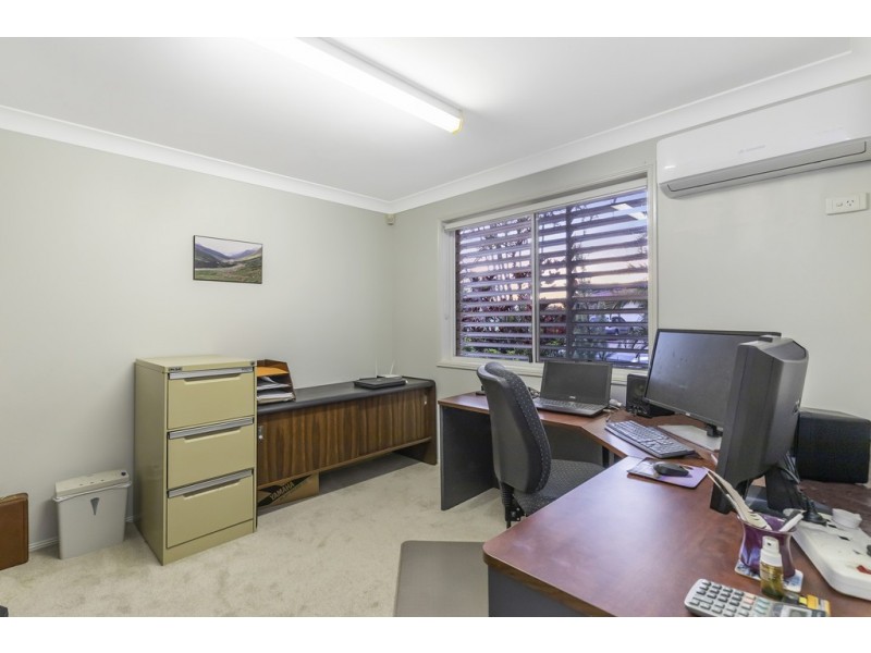 1 Waverley Court, Ormiston QLD 4160