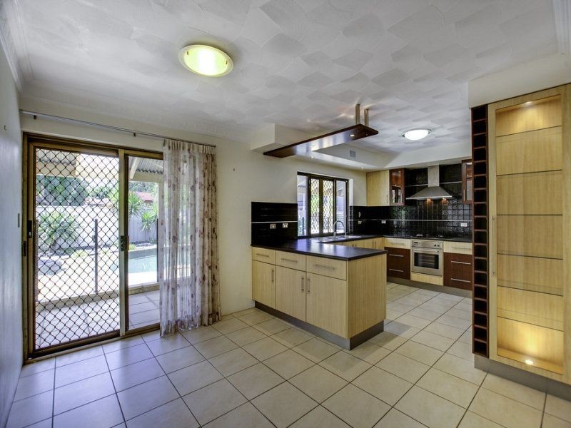 16 Estelle Street, Birkdale QLD 4159