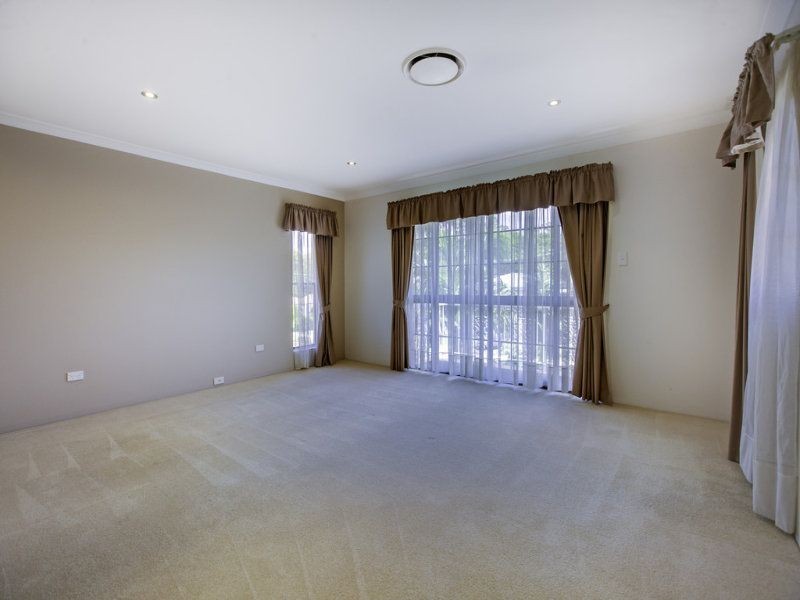 16 Estelle Street, Birkdale QLD 4159