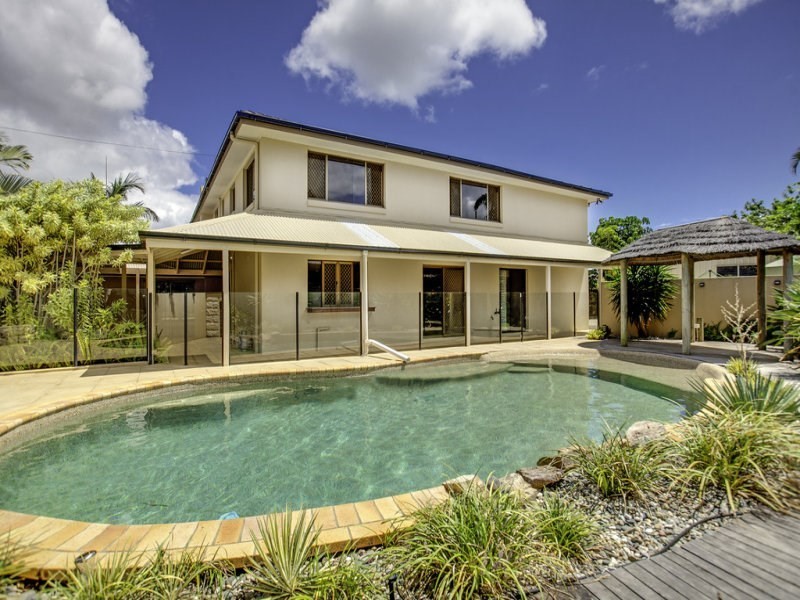 16 Estelle Street, Birkdale QLD 4159