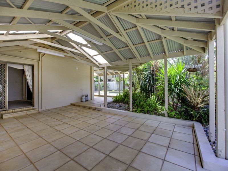 16 Estelle Street, Birkdale QLD 4159