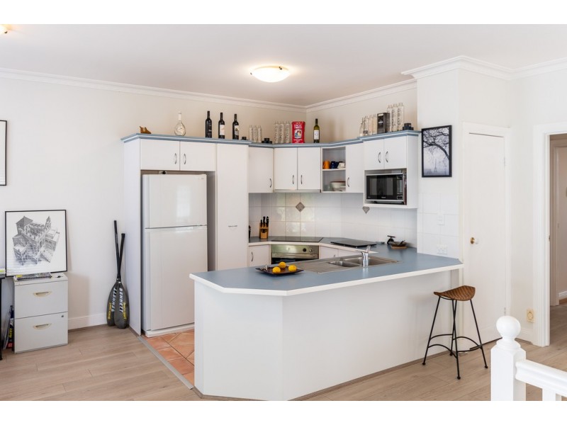 8/23-25 North Street, Cleveland QLD 4163