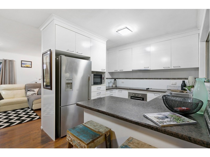 42 Birkdale Road, Birkdale QLD 4159