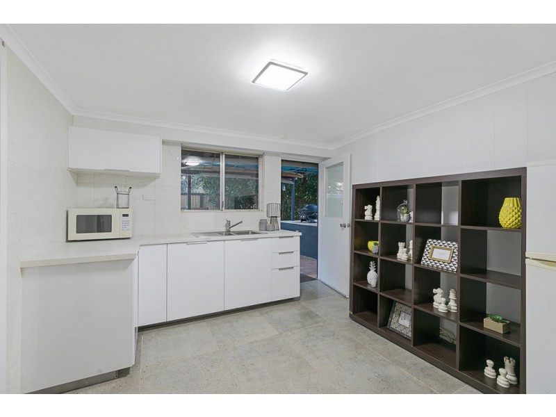 42 Birkdale Road, Birkdale QLD 4159