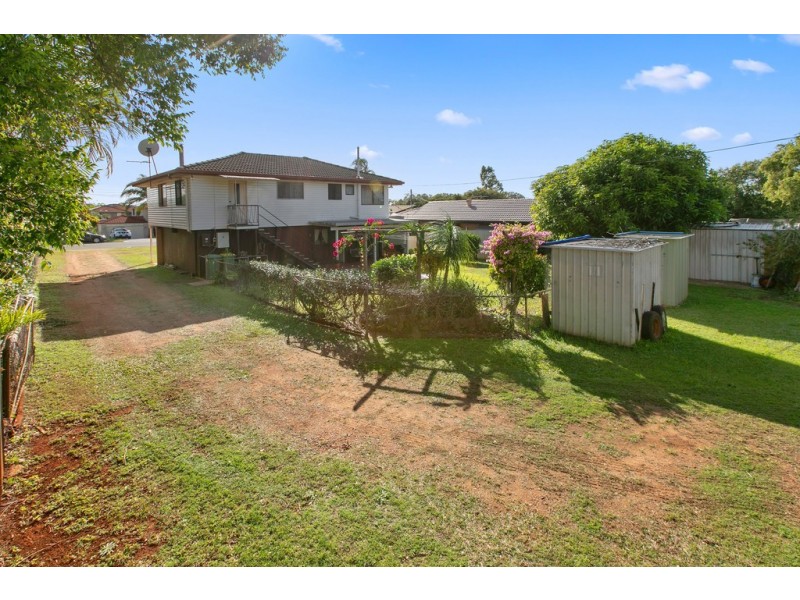 122-124 Bainbridge Street, Ormiston QLD 4160