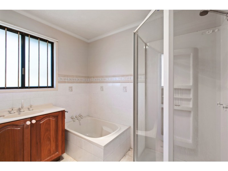 122-124 Bainbridge Street, Ormiston QLD 4160