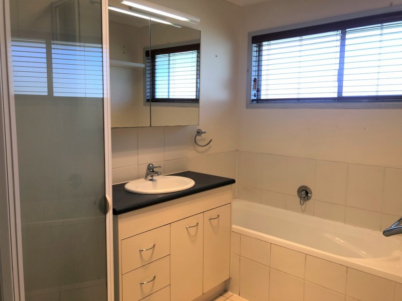 70 Haggup Street, Cleveland QLD 4163