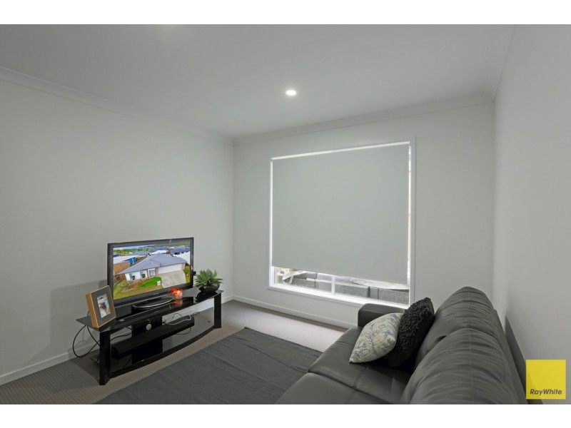 19 Botany Drive, South Ripley QLD 4306